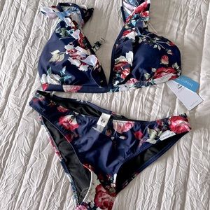 NWT Cupshe bikini, navy floral-M